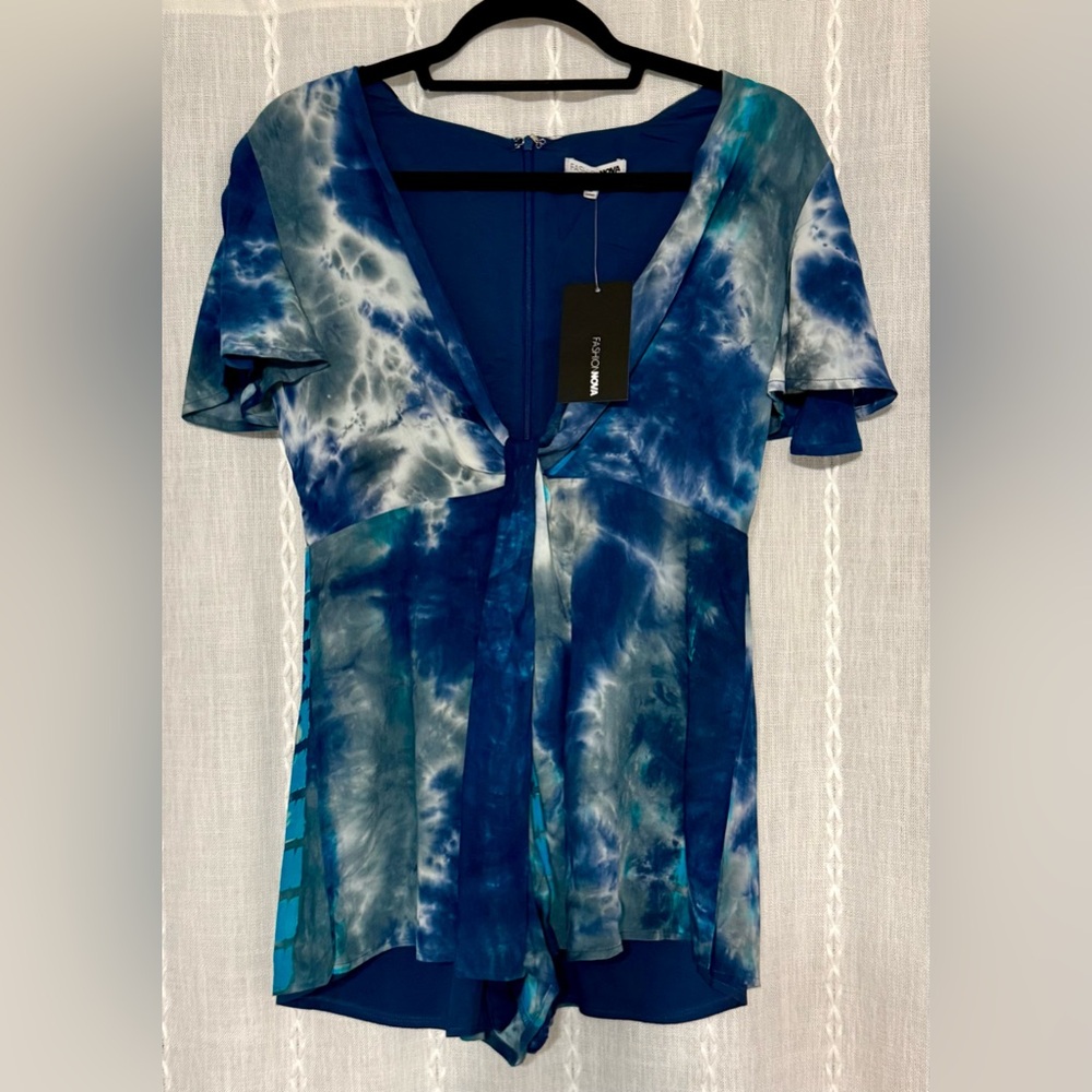 NWTs Fashion Nova Romper. Sz M “Better be true tie dye romper” Blue Combo